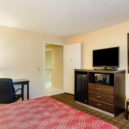 Econo Lodge Boston-Malden Extérieur photo