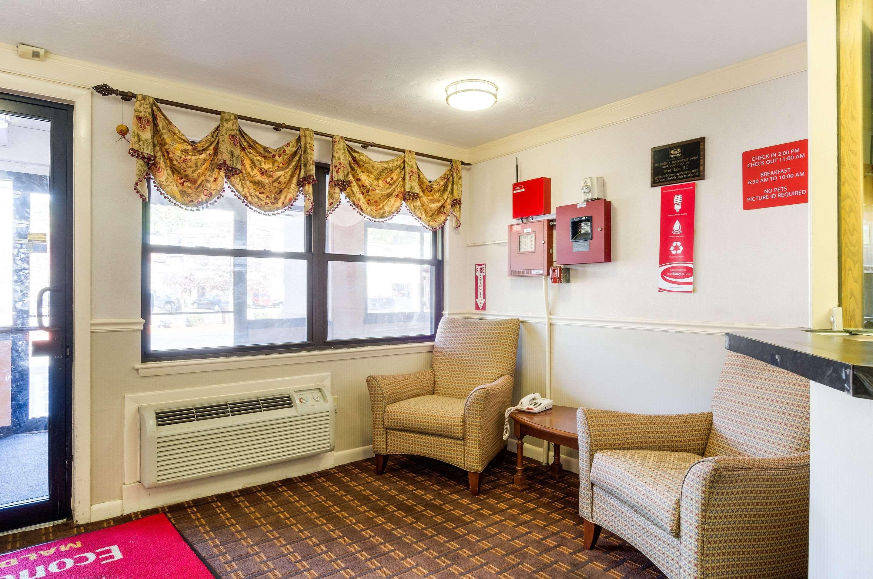 Econo Lodge Boston-Malden Extérieur photo