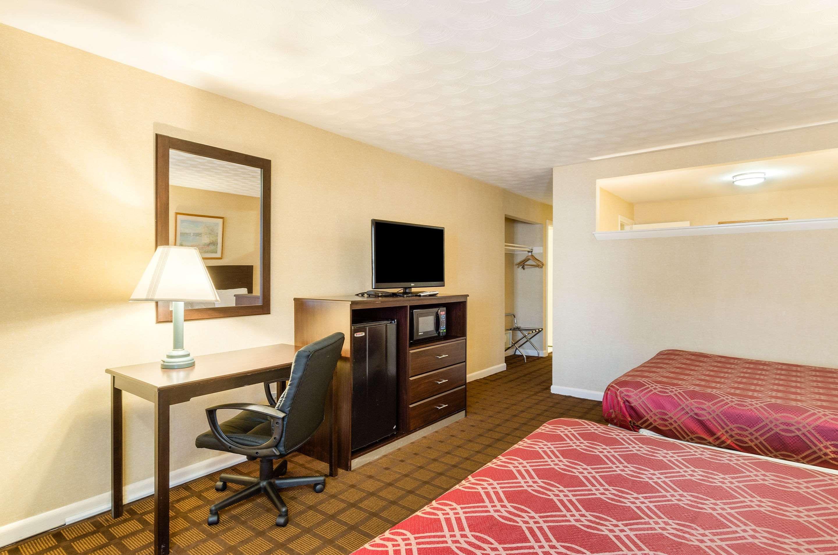 Econo Lodge Boston-Malden Extérieur photo