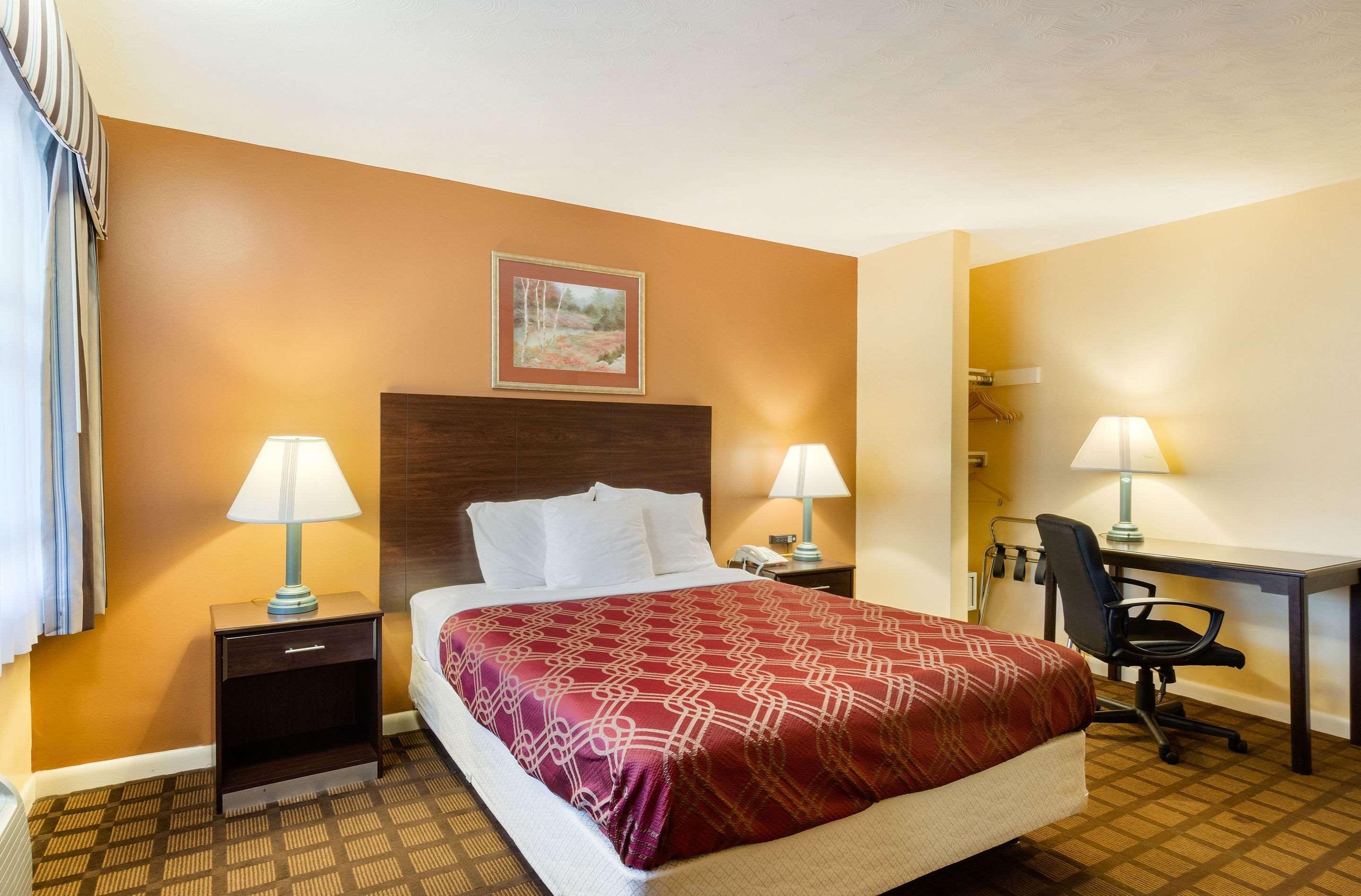 Econo Lodge Boston-Malden Extérieur photo