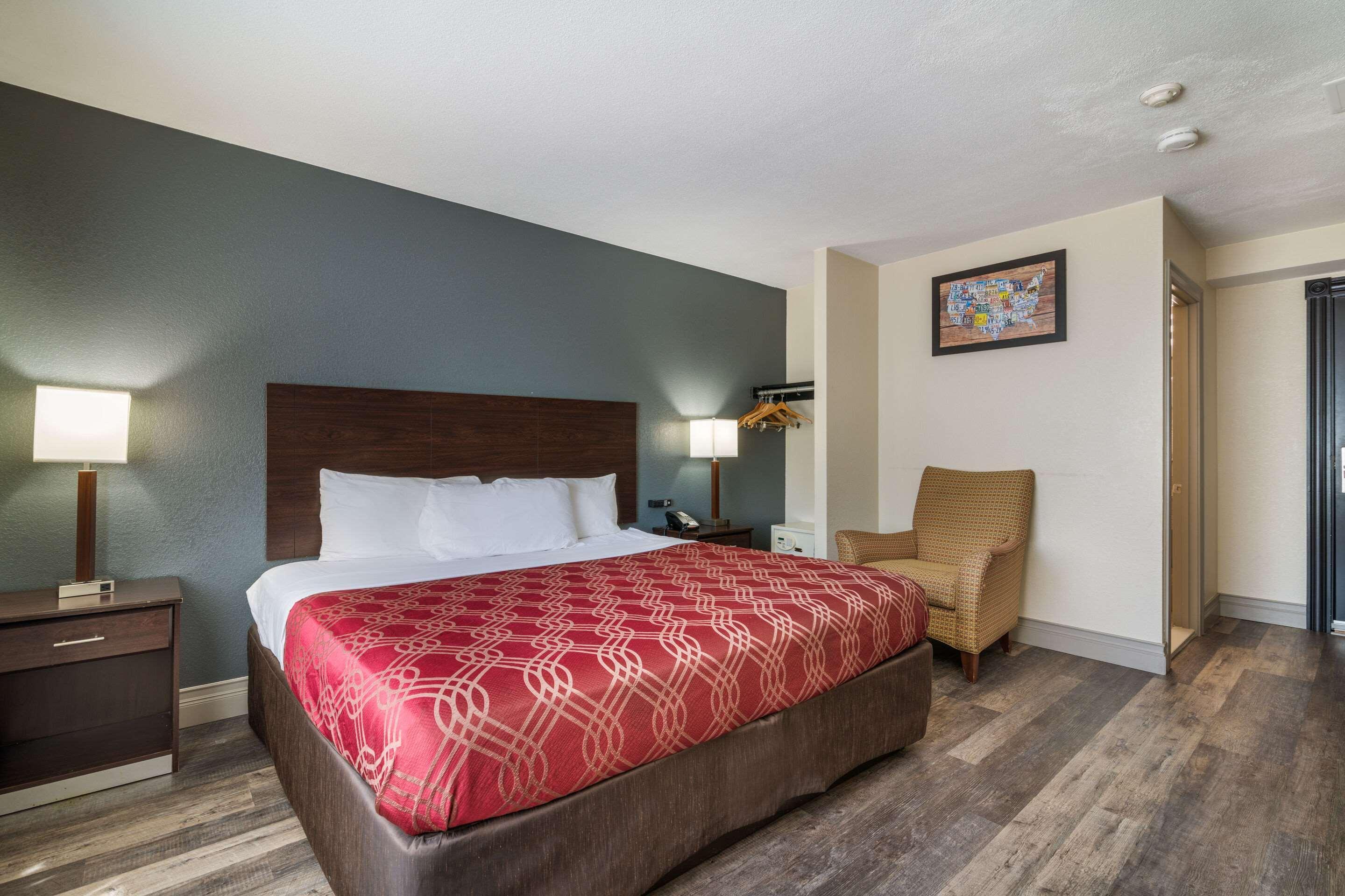 Econo Lodge Boston-Malden Extérieur photo