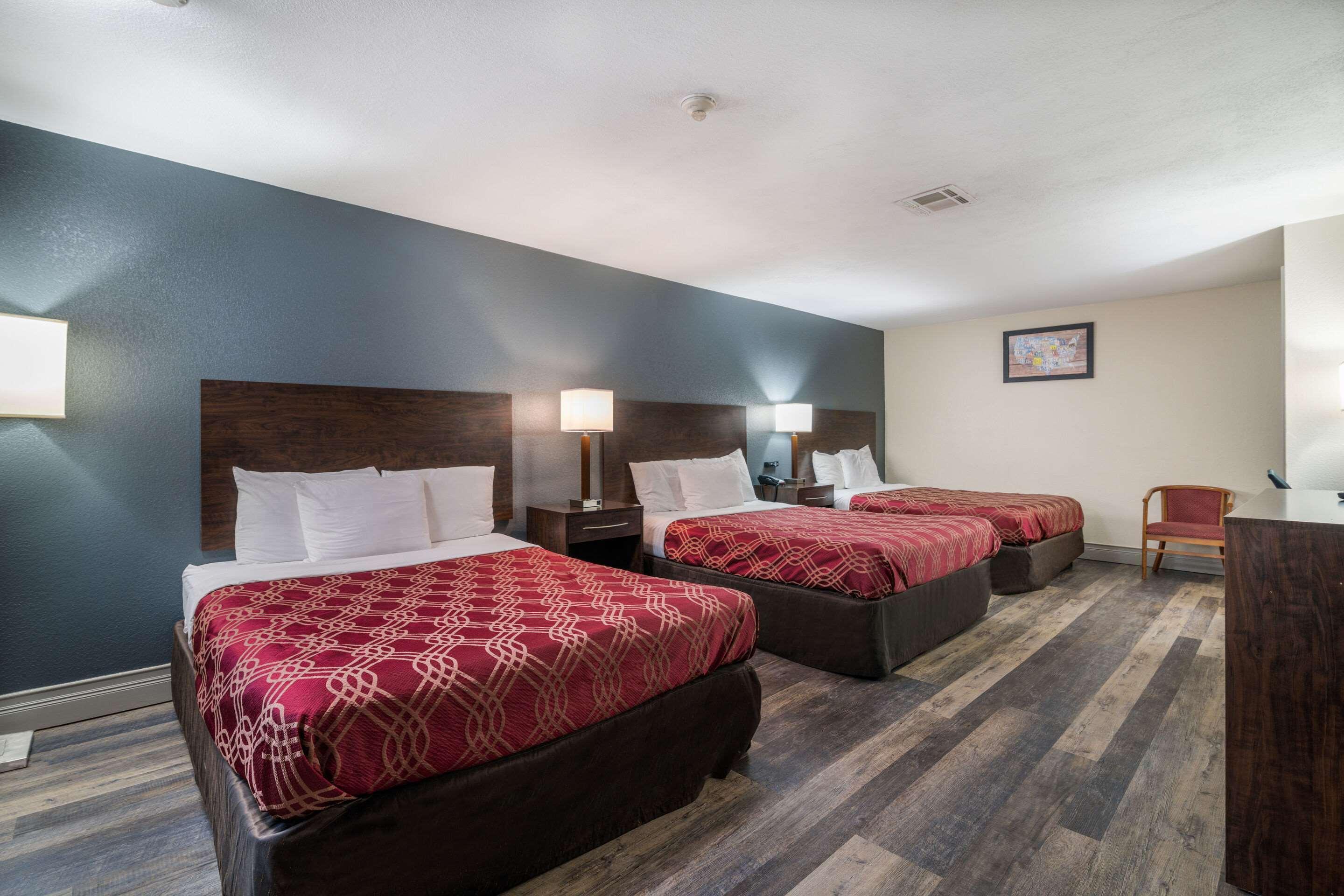 Econo Lodge Boston-Malden Extérieur photo