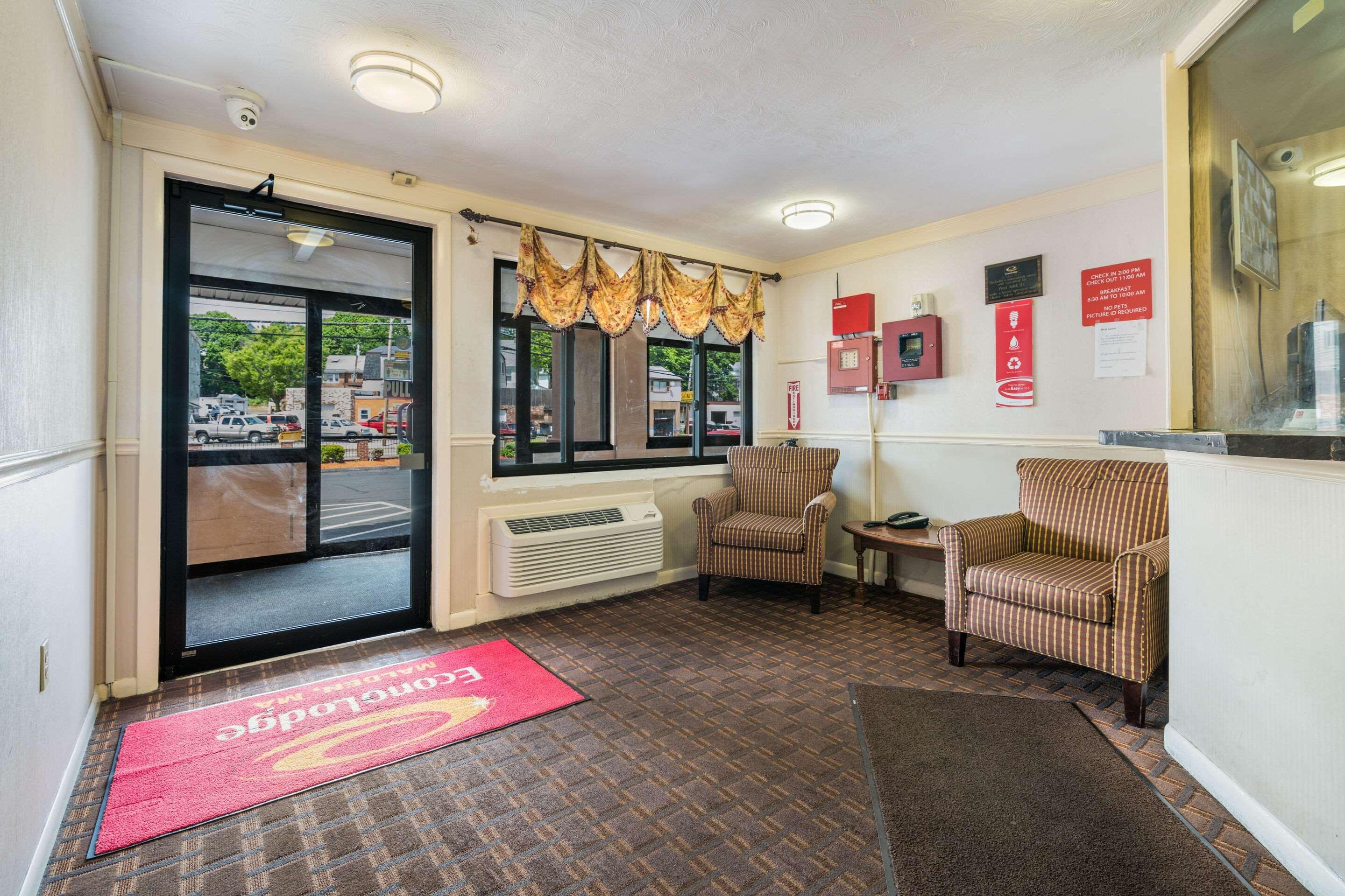 Econo Lodge Boston-Malden Extérieur photo